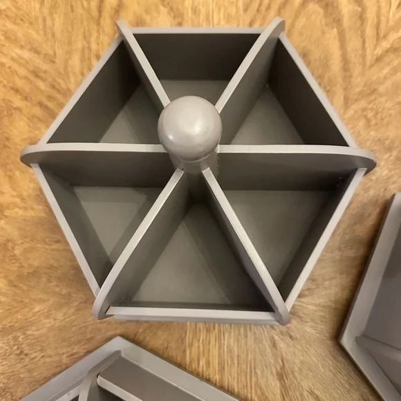 Set of Four Spinning Hexagon Organizers - Picture 5 of 5